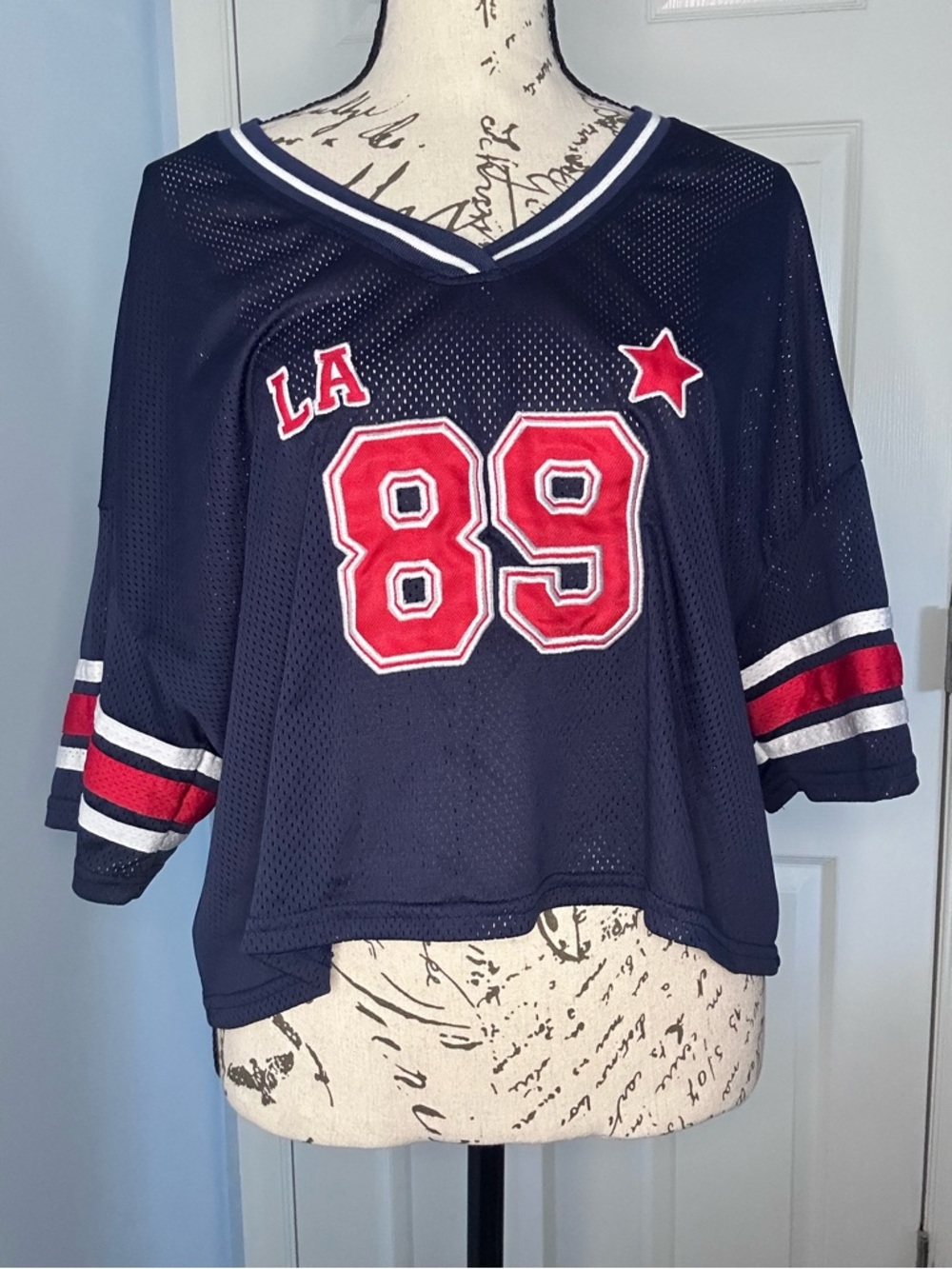 Large Women’s LA 89 Cropped Jersey Tee - Picture 2 of 6